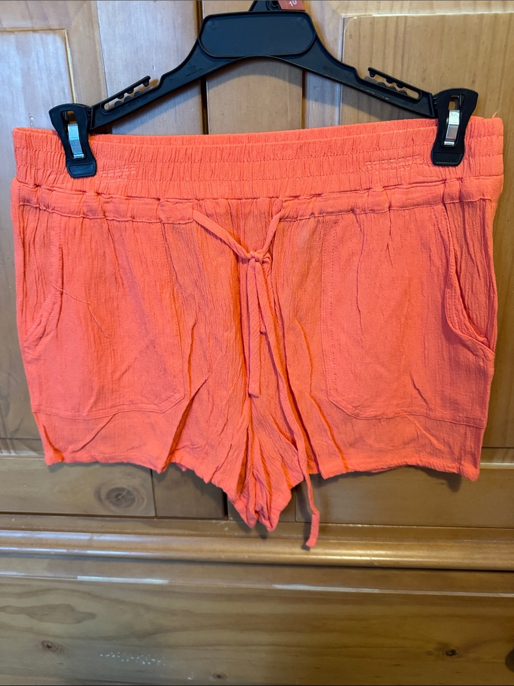 Joe Benbasset Coral Drawstring Athletic Shorts